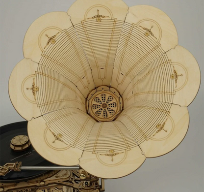 Holzbaukasten Grammophon als 3D Holzpuzzle mit Schallplatte – ROKR