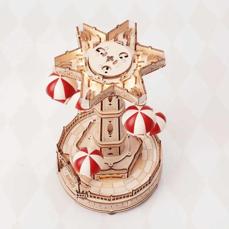 3D Holzpuzzle-Fallschirmturm – Jahrmarktspaß zum Selberbauen