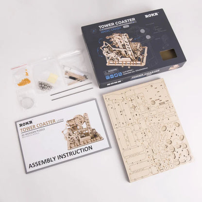 3D Puzzle Holzbausatz Murmelbahn Gesamtansicht mit Zahnrädern